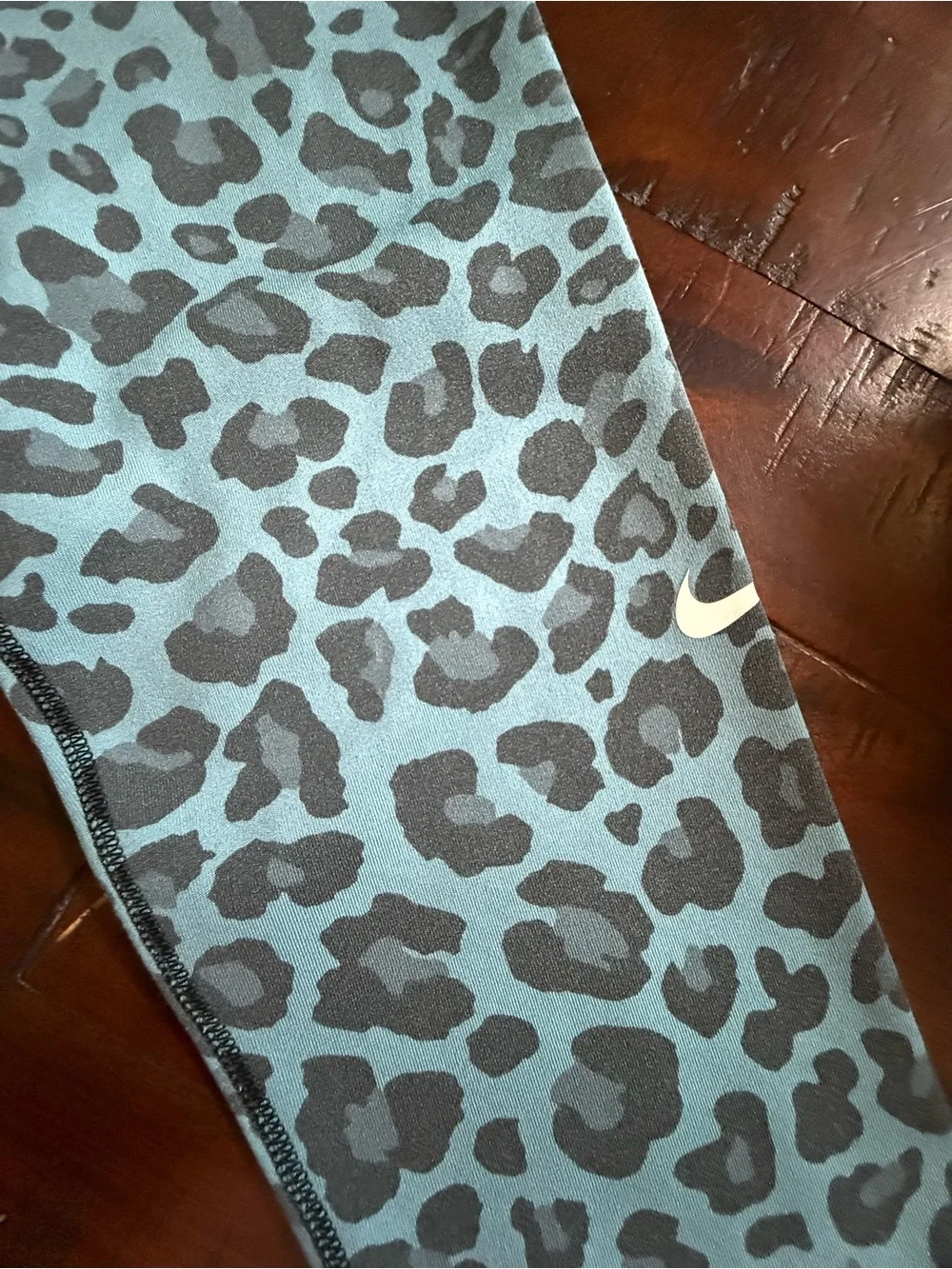 Nike Dri-FIT Blue Leopard Print High Rise Leggings Women’s Small